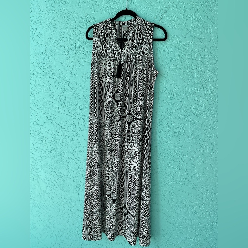 Chicos Black and White Patterned Maxi Dress size 2 (12/14)